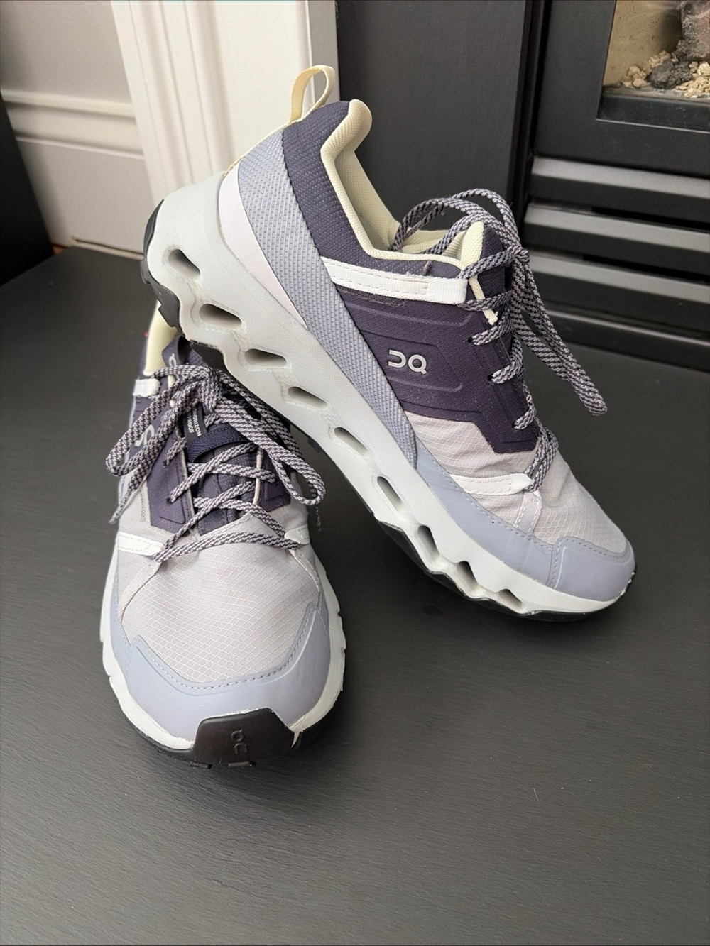 OnCloud Horizon Midnight Women’s Size 8 Waterproof/Swiss Engineering Hiking Shoe